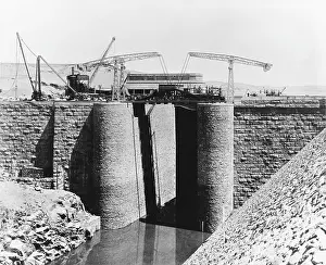 Upstream: Construction of the Aswan Dam
