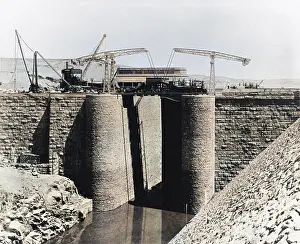 Upstream: Construction of the Aswan Dam