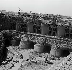 Aswan: Construction of Aswan Dam