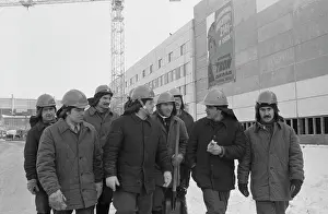 Adjusters: Construction of AZLK Automobile Plant
