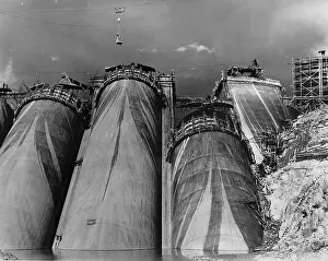 Resource: Construction on the Bartlett Dam, 1938