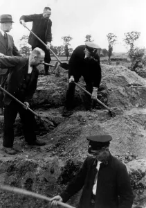 Ditches: Construction of border fortifications on the Dutch border
