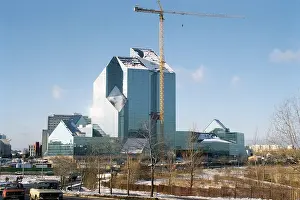 Zenit: Construction of business centre Zenit, 1995