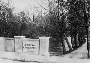 Enormously: Construction costs during the inflation on a bridge, 1923