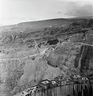 Dagestan: Construction of dam at Chirkei HPP