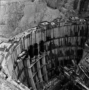 Dagestan: Construction of dam at Chirkei HPP