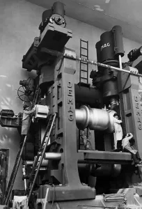 Volk: Construction of a DEMAG rolling mill at the