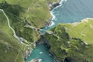 Tintagel: Construction of new Tintagel Castle footbridge, Cornwall