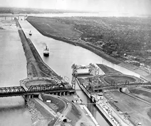 Seaway: Construction of the Saint Lambert lock & Victoria bridge, Sa
