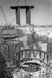 Hydropower: Construction of the Stalingrad hydropower station, 1958