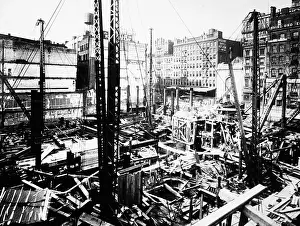 Woolworth: Construction of the Woolworth Building, New York