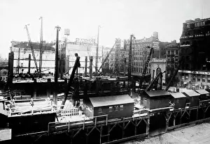Woolworth: Construction of the Woolworth Building, New York