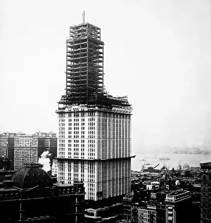 Woolworth: Construction of the Woolworth Building, New York