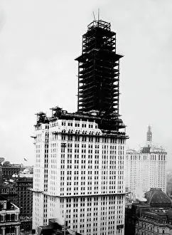Woolworth: Construction of the Woolworth Building, New York