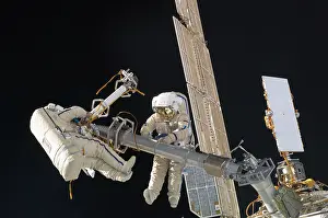 Spacesuits: Construction work on International Space ?
