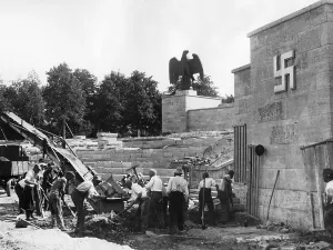 Luitpold: Construction work in the Luitpoldarena on the