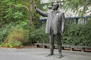 Thieme: Construction worker statue, Berlin, Germany