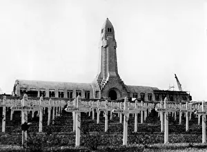Ossuary: Construction works at the ossuary of Douaumont, 1932