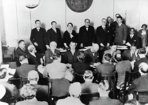Frau: Contra process in London advieses about Reichstags fire, 193