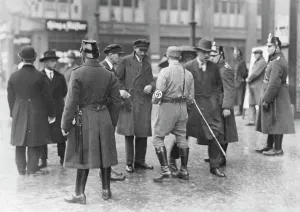Sportpalast: Control before a meeting of the NSDAP, 1930