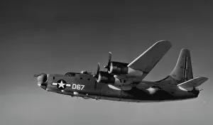 Pb4y2: Convair PB4Y-2 -'D67 flying, under (side view)