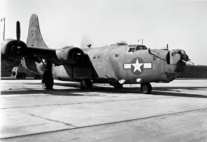 Pb4y2: Convair PB4Y-2 (forward view, on the ground, (running-u