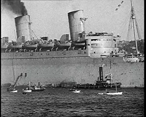 Troopship: The Converted Ocean Liner the Queen Mary Being