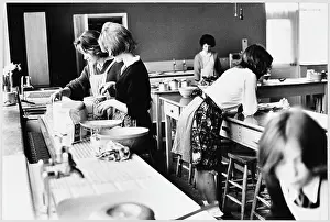 Warslow: COOKERY CLASS AT SCHOOL