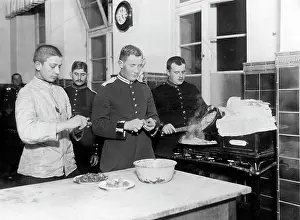 Infanterie: Cooking class for soldiers, 1914