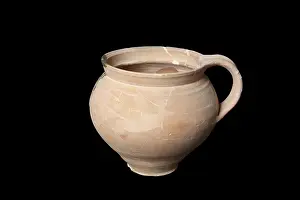 Blary: Cooking pot, castle of Chateau-Thierry, Picardy, France