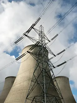 Didcot: Cooling towers and pylons