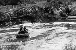 Coracle: Coracle on River Teifi at Cenarth, Wales