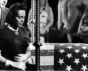 Coretta: Coretta Scott King pays respects at memorial ?