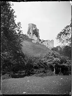 Haunt: CORFE CASTLE, CORFE CASTLE, PURBECK, DORSET