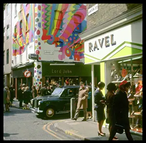 Carnaby: CORNER OF CARNABY STREET