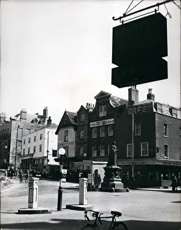 Widowhood: Corner of Castle Hill and Thames Street, Windsor