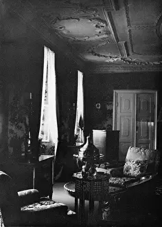 Schoenhausen: A corner of the so-called middle room in the palace