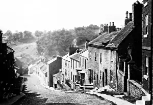 Swaledale: Cornforth Hill, Richmond, Yorkshire in the 1940/50s