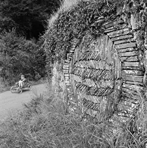 Slates: Cornish dry stone wall