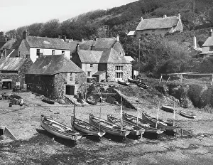 Cadgwith: CORNISH FISHING VILLAGE