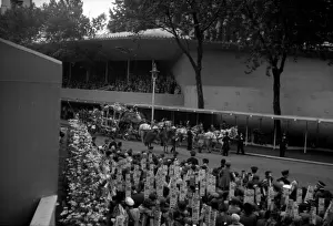 Terence: Coronation The empty coach passes the Abbey