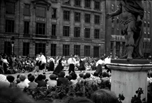 Terence Gallacher: Coronation. Folk dancing, evening Golden Sq