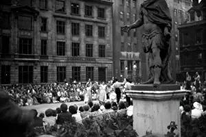 Terence Gallacher: Coronation. Folk dancing, evening Golden Sq