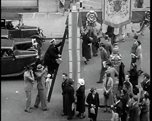 Frying: Coronation of King George VI