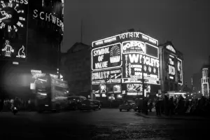 Terence Gallacher: Coronation. Piccadilly Circus at Night