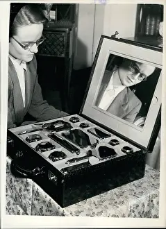 Coronation Year gold plate dressing case