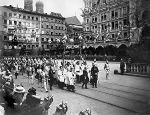 Marienplatz: Corpus Christi Procession, 1907