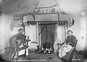 Spinning: A Corrymeela Farm Kitchen