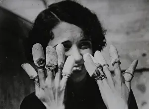 Fingernails: Cosmetics - The slipped over scales of