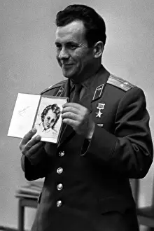Popovich: Cosmonaut P.Popovich